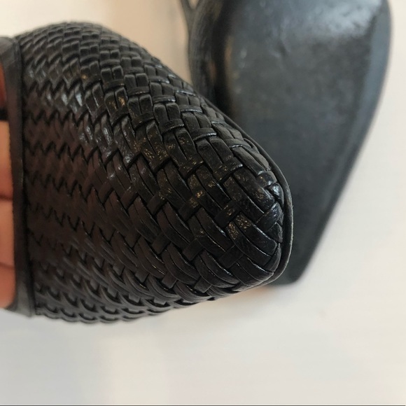 Bottega Veneta Woven High-Heel Slingback Pump - Picture 7 of 8